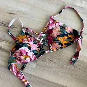 Floral bikini top